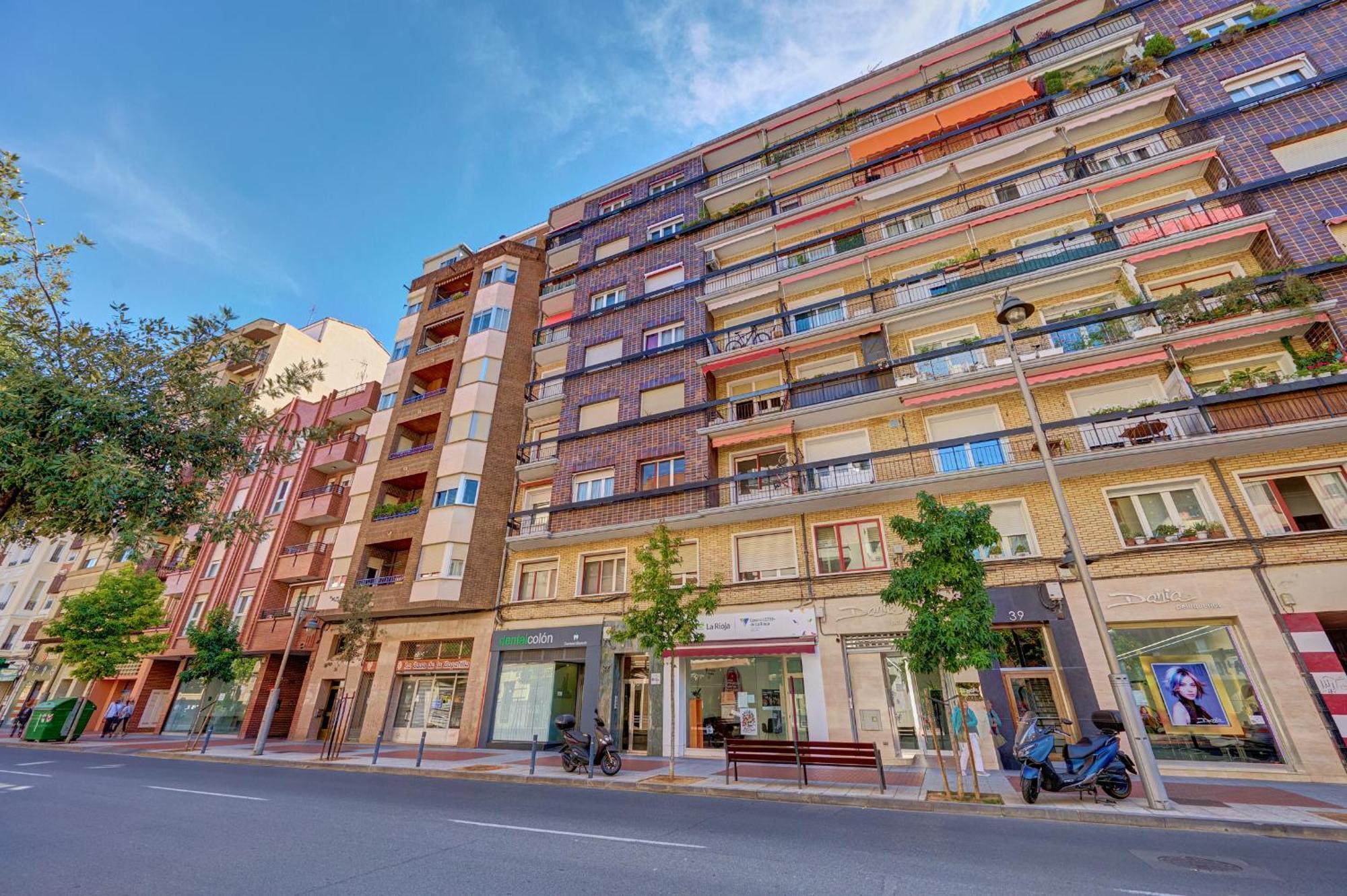 Apartamento Tempranillo Logrono By Clabao מראה חיצוני תמונה